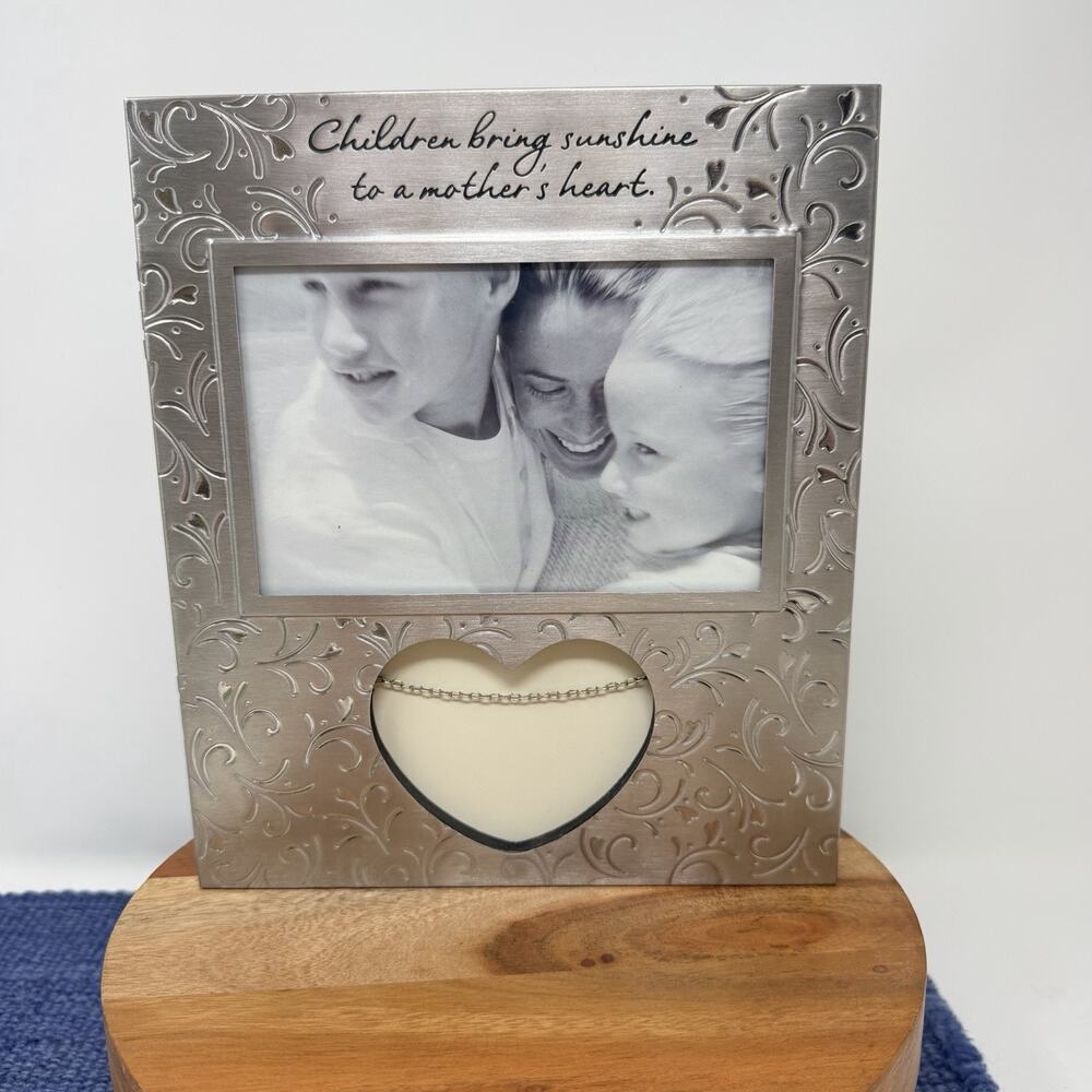 Hallmark Keepsake “Heart of Motherhood 4 X 6 Metal Photo Frame & Pocket Box